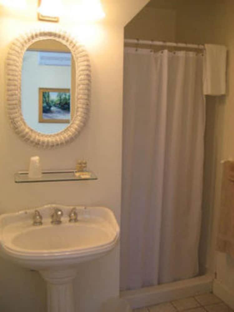 Bed and Breakfast Admiral'S Landing (Adults Only) Provincetown Exteriér fotografie