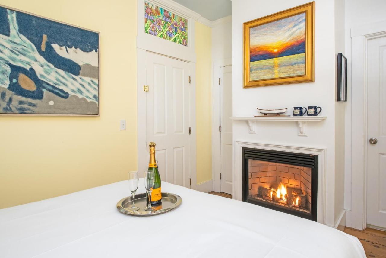 Bed and Breakfast Admiral'S Landing (Adults Only) Provincetown Exteriér fotografie