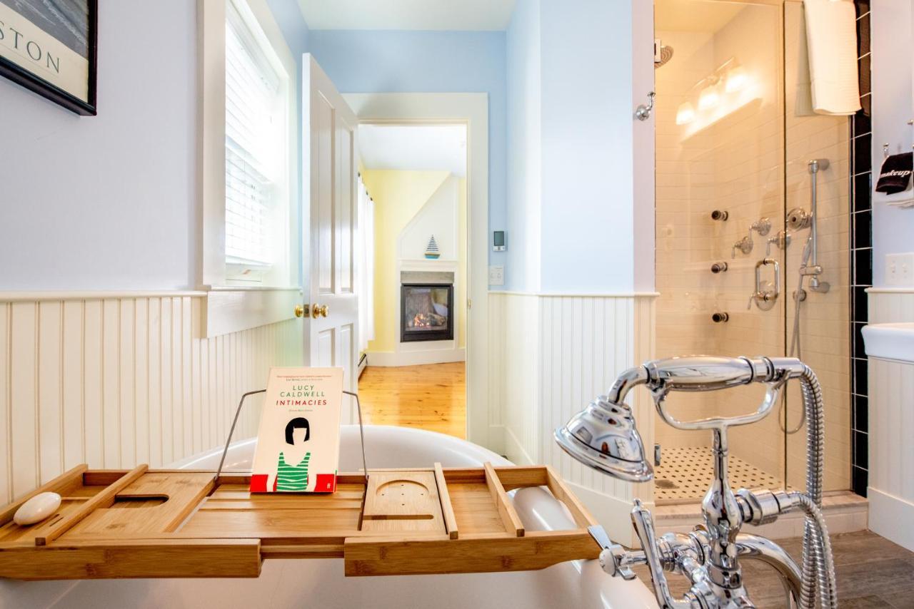 Bed and Breakfast Admiral'S Landing (Adults Only) Provincetown Exteriér fotografie
